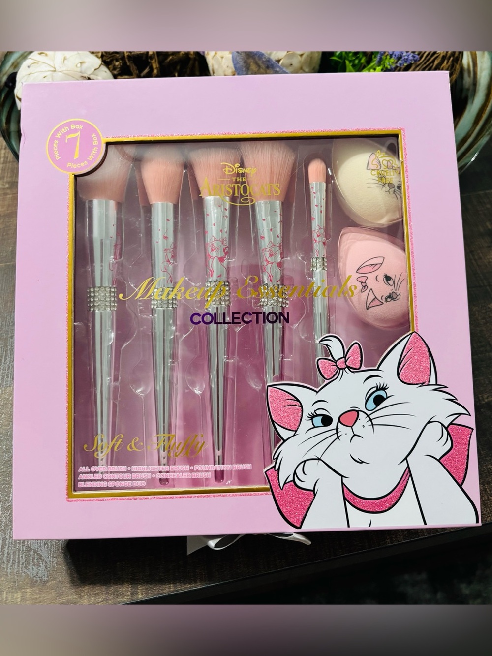 Disney The Aristocats 7 Piece Makeup Essentials Collection